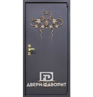 дверь металлическая с цинкогрунтом и ковкой для коттеджа